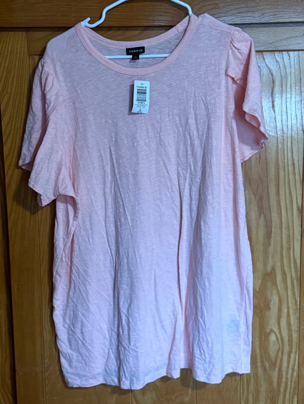 NWT Torrid Impatiens Pink Tulip Sleeve Tee, 3X